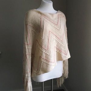 Boutique | Fringed Shawl